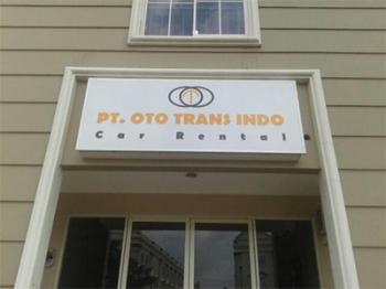 Jasa reklame, papan neon box